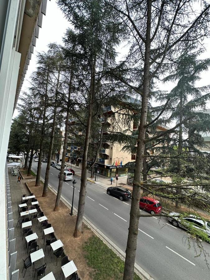 Апартаменти Apartamento De Lucerito Хака Екстер'єр фото
